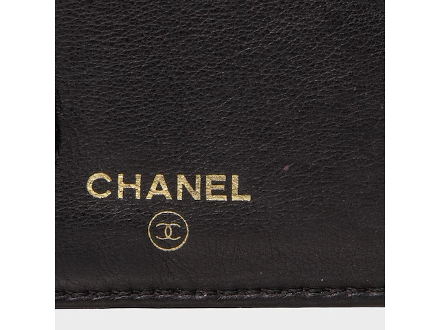 A chanel 'cambon ligne' tote bag and a chanel 'caviar' wallet - afbeelding 8 van  17