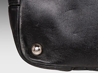 A chanel 'cambon ligne' tote bag and a chanel 'caviar' wallet - afbeelding 9 van  17
