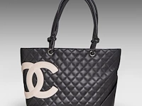 A chanel 'cambon ligne' tote bag and a chanel 'caviar' wallet - afbeelding 10 van  17