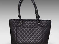 A chanel 'cambon ligne' tote bag and a chanel 'caviar' wallet - afbeelding 12 van  17