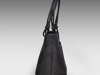 A chanel 'cambon ligne' tote bag and a chanel 'caviar' wallet - afbeelding 15 van  17