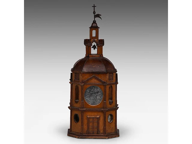 A charming 17thc italian wooden model of a renaissance baptistery 52 cm. (20.46 in.) - afbeelding 3 van  4