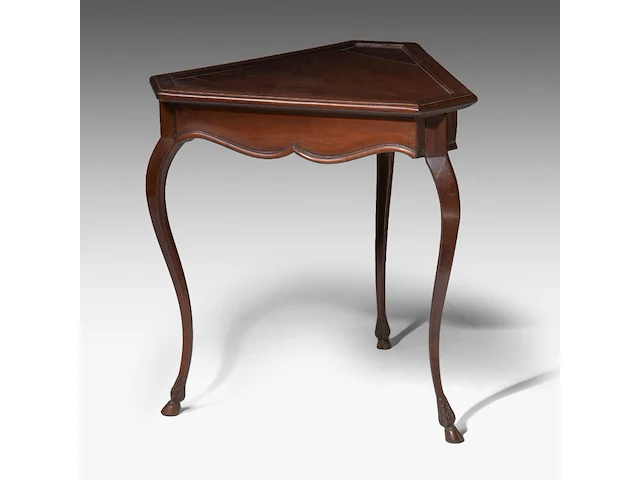 A charming neoclassical mahogany tripod side table on cabriolet legs, 18thc 68 x 67 x 57.5 cm. (26.76 x 26.37 x 22.64 in.) - afbeelding 2 van  6