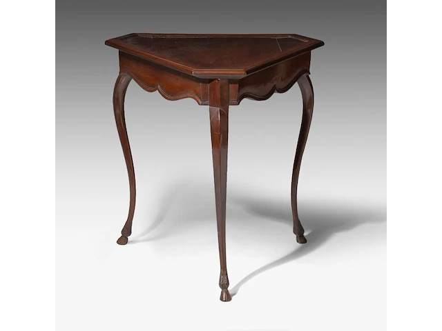 A charming neoclassical mahogany tripod side table on cabriolet legs, 18thc 68 x 67 x 57.5 cm. (26.76 x 26.37 x 22.64 in.) - afbeelding 3 van  6