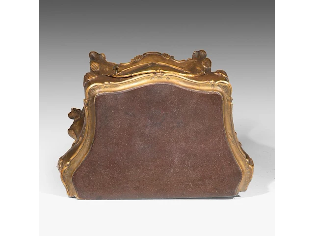 A charming venetian rococo giltwood cabinet, mid 18thc 77 x 58 x 37 cm. (30.30 x 22.82 x 14.57 in.) - afbeelding 6 van  6