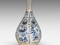 A chinese blue and white floral-decorated shipwreck ware bottle vase, late ming, h 30 cm - afbeelding 3 van  6