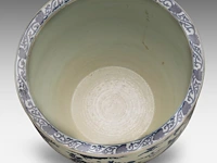 A chinese blue and white 'one hundred birds' fish bowl, inscribed zhu shi zhu ren, early qing dynasty, h 40 - ø 45 cm - afbeelding 6 van  6