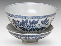 A chinese blue and white 'peaches' chawan tea bowl and lid, ming dynasty, total h 8,5 - ø 10,7 cm - afbeelding 7 van  7