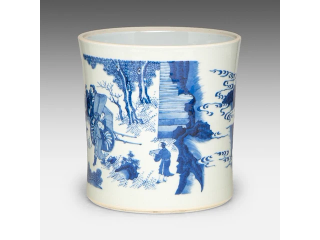 A chinese blue and white 'travelling party' brush pot, incl. inscriptions, transitional, h 22 cm - afbeelding 2 van  6