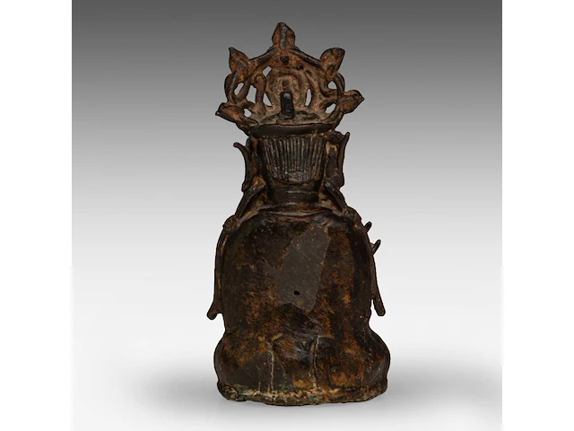 A chinese bronze figure of vairocana, ming dynasty, h 17 cm - weight about 615g - afbeelding 4 van  7