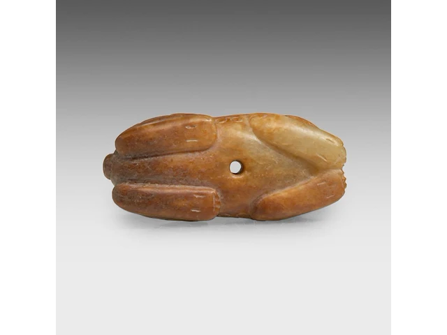 A chinese carved archaistic jade pendant of a lion, l 4,8 cm - afbeelding 6 van  7