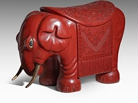 A chinese carved cinnabar lacquer elephant seat, 20thc (vintage), h 48,5 - l 75 cm