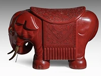 A chinese carved cinnabar lacquer elephant seat, 20thc (vintage), h 48,5 - l 75 cm - afbeelding 2 van  6