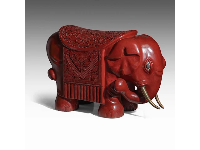 A chinese carved cinnabar lacquer elephant seat, 20thc (vintage), h 48,5 - l 75 cm - afbeelding 5 van  6