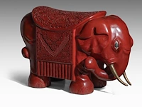 A chinese carved cinnabar lacquer elephant seat, 20thc (vintage), h 48,5 - l 75 cm - afbeelding 5 van  6