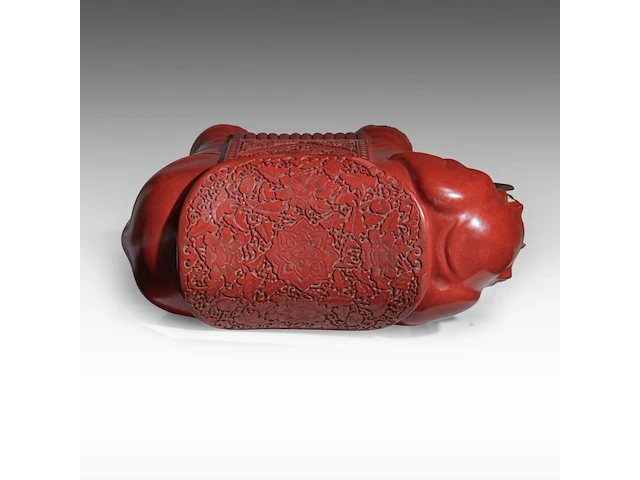 A chinese carved cinnabar lacquer elephant seat, 20thc (vintage), h 48,5 - l 75 cm - afbeelding 6 van  6