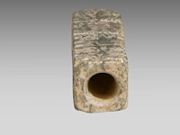 A chinese cong-form jade bead, han dynasty, l 5,2 cm - afbeelding 6 van  7
