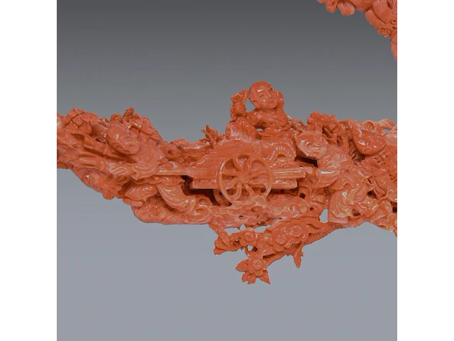 A chinese coral carving group of female immortals, late qing, l 45 cm - weight about 1863g - afbeelding 4 van  6