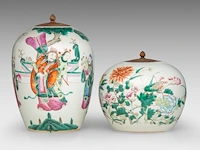 A chinese famille rose 'fu lu shou xing' and a 'grasshopper in a flower garden' ginger jar, late qing, total h 21,3 - 31,2 cm - afbeelding 2 van  7