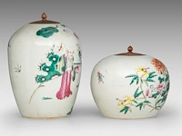 A chinese famille rose 'fu lu shou xing' and a 'grasshopper in a flower garden' ginger jar, late qing, total h 21,3 - 31,2 cm - afbeelding 5 van  7