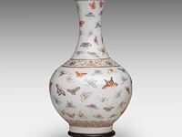 A chinese famille rose 'one hundred butterflies' bottle vase, with a guangxu mark, vintage, h 39,5 cm - afbeelding 3 van  6