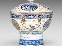 A chinese famille rose 'phoenix medallions' food warmer, marked guangxu and of the period, total h 21 cm - afbeelding 2 van  7