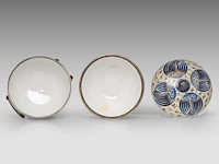 A chinese famille rose 'phoenix medallions' food warmer, marked guangxu and of the period, total h 21 cm - afbeelding 6 van  7