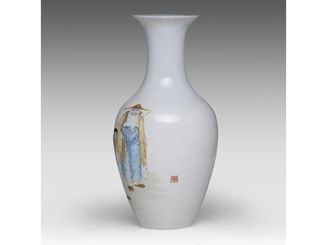 A chinese famille rose 'sage and servant' vase, with a red seal mark liu xiren, h 40 cm - afbeelding 2 van  6