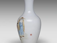 A chinese famille rose 'sage and servant' vase, with a red seal mark liu xiren, h 40 cm - afbeelding 2 van  6
