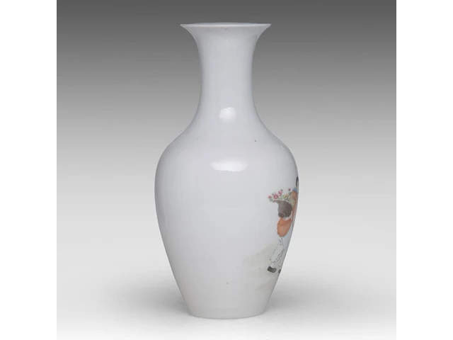 A chinese famille rose 'sage and servant' vase, with a red seal mark liu xiren, h 40 cm - afbeelding 4 van  6