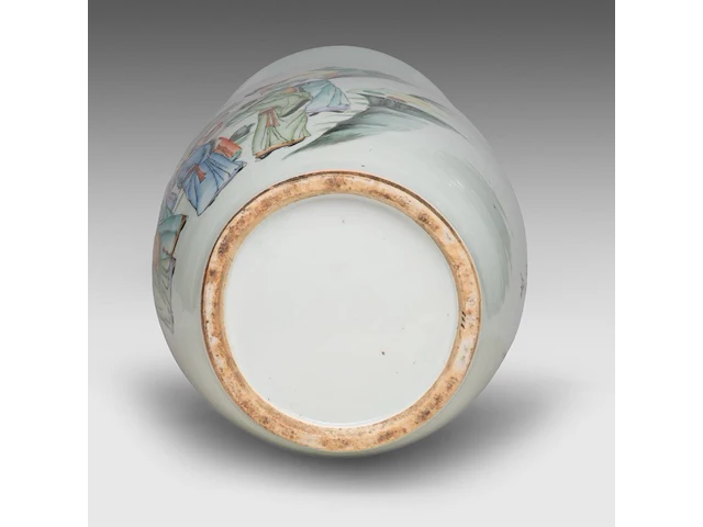 A chinese famille rose 'sages in bamboo grove' vase, paired with lion head handles, signed text, republic period, h 59,5 cm - afbeelding 6 van  6