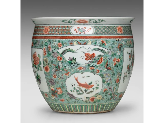 A chinese famille verte 'birds in garden' jardinière, late 19thc, h 35 - ø 39 cm - afbeelding 2 van  6