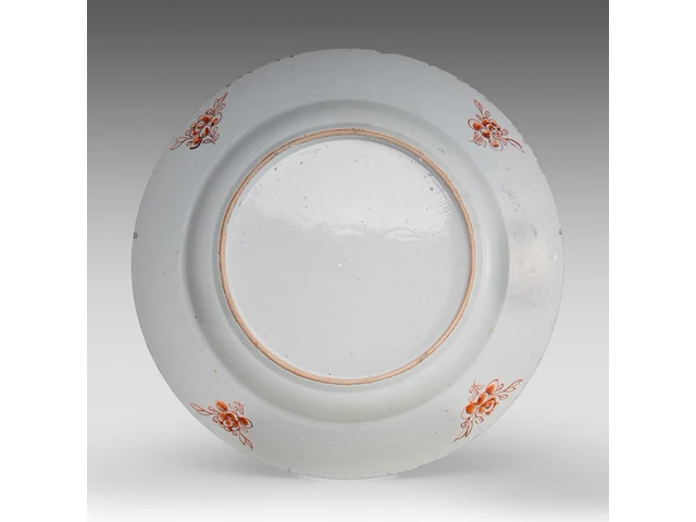 A chinese famille verte 'flower basket' large plate, early 18thc (yongzheng period), ø 39 cm - afbeelding 2 van  2