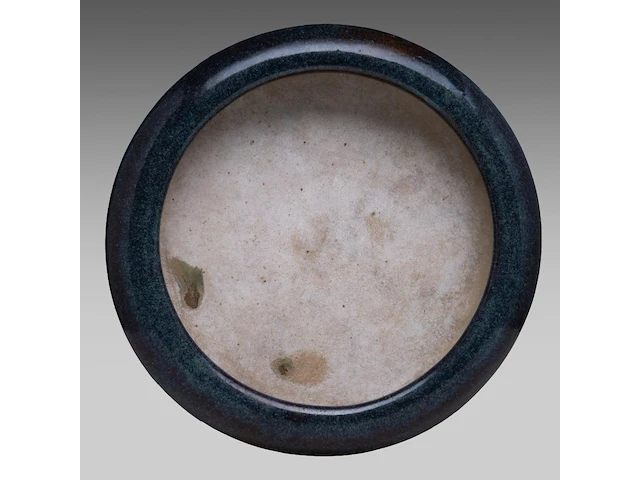 A chinese flambé-glazed shiwan ware narcissus bowl, seal stamped by the artist gao de jian, republic period, ø 40 cm - afbeelding 5 van  7