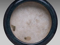 A chinese flambé-glazed shiwan ware narcissus bowl, seal stamped by the artist gao de jian, republic period, ø 40 cm - afbeelding 5 van  7