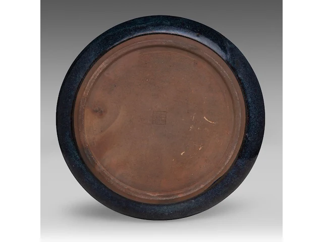 A chinese flambé-glazed shiwan ware narcissus bowl, seal stamped by the artist gao de jian, republic period, ø 40 cm - afbeelding 6 van  7