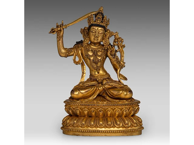 A chinese gilt bronze figure of manjushri, with a yongle mark, h 17,5 cm - weight about 1189g - afbeelding 1 van  7