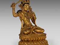 A chinese gilt bronze figure of manjushri, with a yongle mark, h 17,5 cm - weight about 1189g - afbeelding 2 van  7
