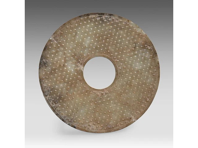 A chinese jade bi disc, late warring states period to early western han dynasty, ø 16 cm - afbeelding 4 van  8