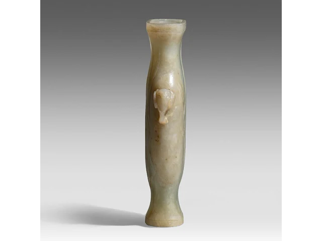 A chinese jade 'lotus pond' vase, paired with elephant-head handles, mid-qing dynasty, h 17,5 cm - afbeelding 3 van  8