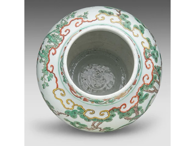 A chinese ming wucai 'playful boys' jar, h 34,3 cm - afbeelding 5 van  6