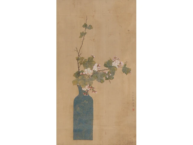 A chinese painting, 'prunus in a blue dragon vase', colour on silk, signed 'wang lan', qing dynasty, framed 88 x 49,5 cm - afbeelding 1 van  5