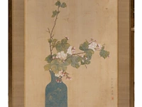 A chinese painting, 'prunus in a blue dragon vase', colour on silk, signed 'wang lan', qing dynasty, framed 88 x 49,5 cm - afbeelding 2 van  5