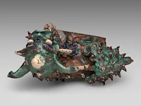 A chinese polychrome glazed roof tile ornament of a buddhist lion, ming dynasty, total h 38 - l 46 cm - afbeelding 7 van  16