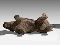 A chinese pottery figure of a standing dog, han dynasty, h 20,5 - l 30,5 cm (+) - afbeelding 10 van  10