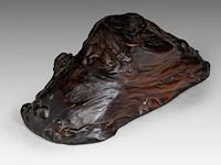 A chinese rootwood naturalistically carved base, presumably huanghuali, qing dynasty, h 15 - l 36,5 cm