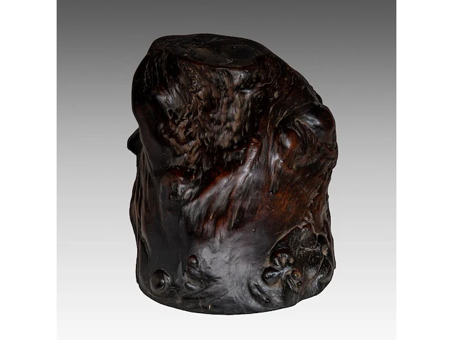 A chinese rootwood naturalistically carved base, presumably huanghuali, qing dynasty, h 15 - l 36,5 cm - afbeelding 4 van  5