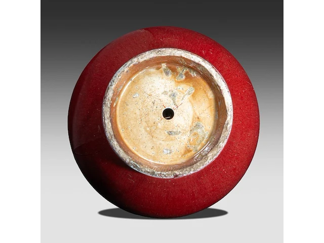 A chinese sang-de-boeuf ware pear-shaped bottle vase, 18thc, h 37 cm - afbeelding 6 van  6