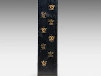 A chinese six-panel 'antiquities' chamber screen, 20thc/vintage, 40 x 183,3 cm (each panel) - afbeelding 3 van  13