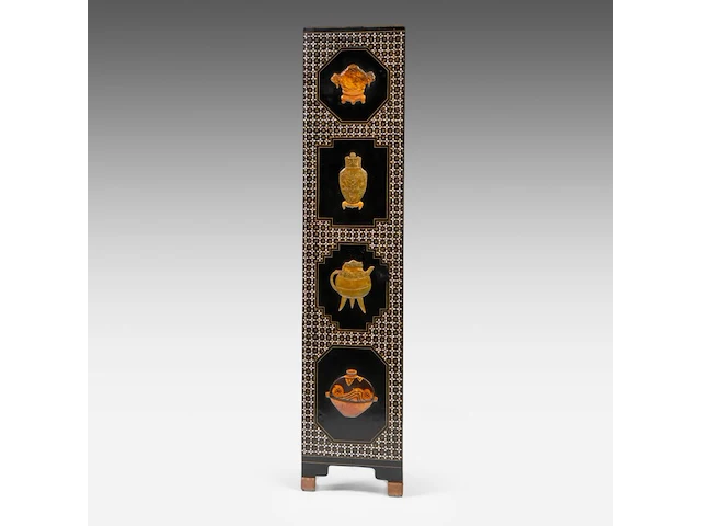 A chinese six-panel 'antiquities' chamber screen, 20thc/vintage, 40 x 183,3 cm (each panel) - afbeelding 12 van  13